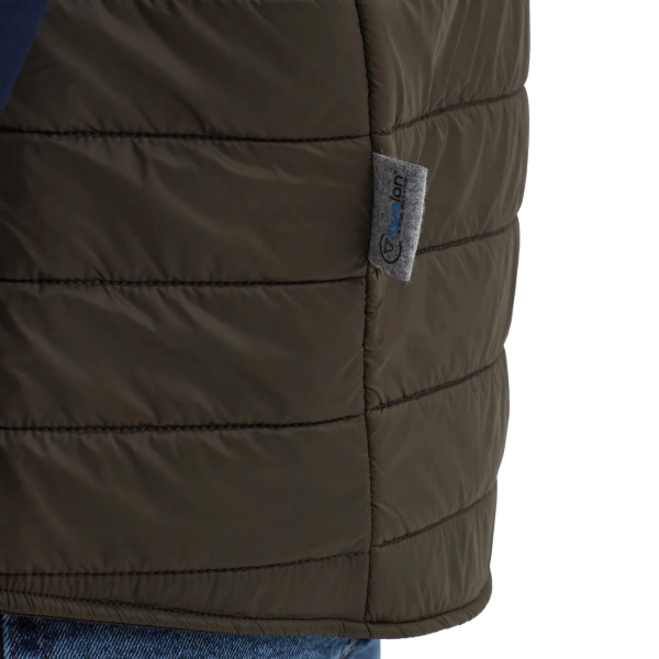 gruene-Herren-Outdoorweste-mit-Schurwolle-Innenfutter_1664x.progressive.webp